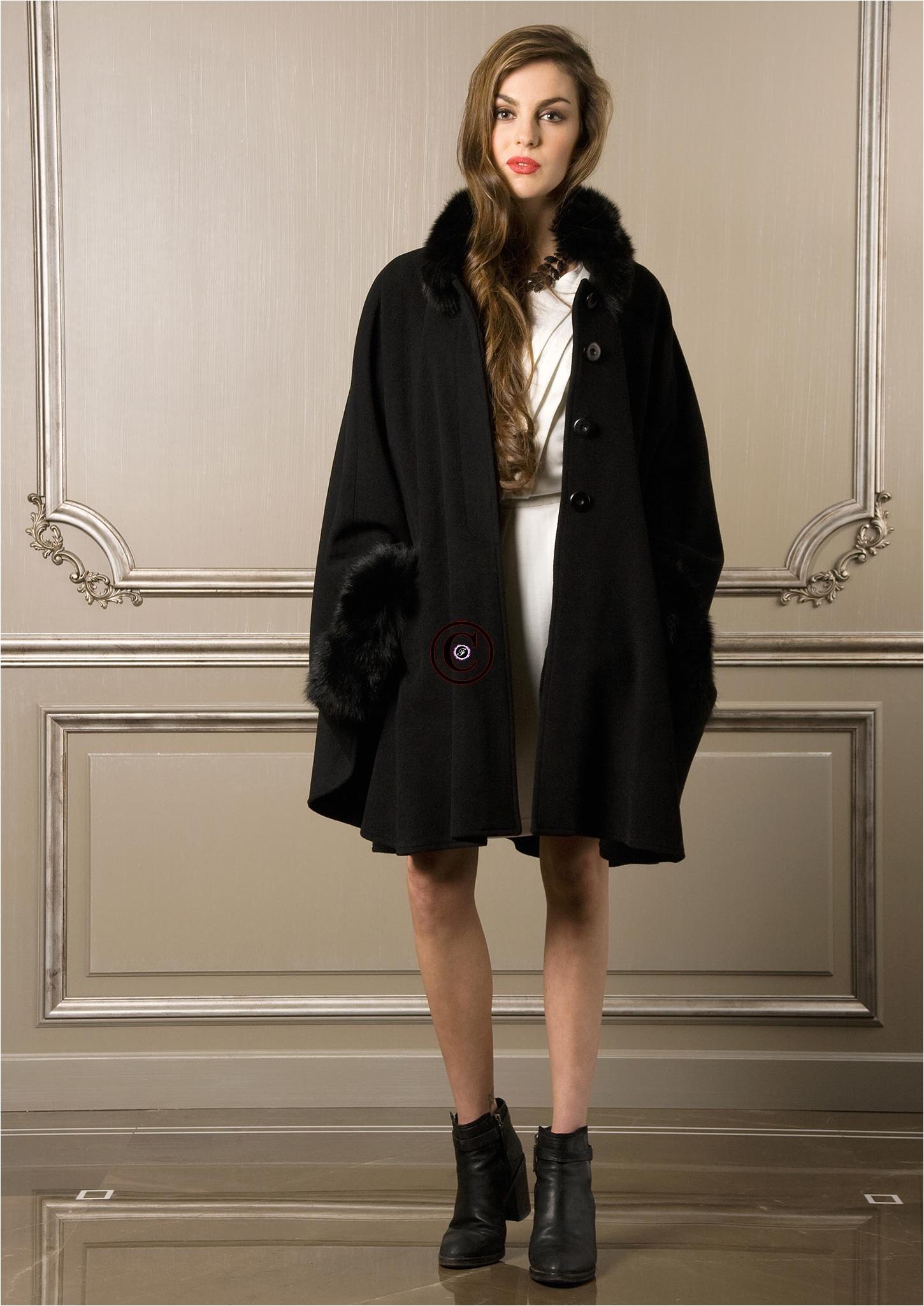 manteau cape noir